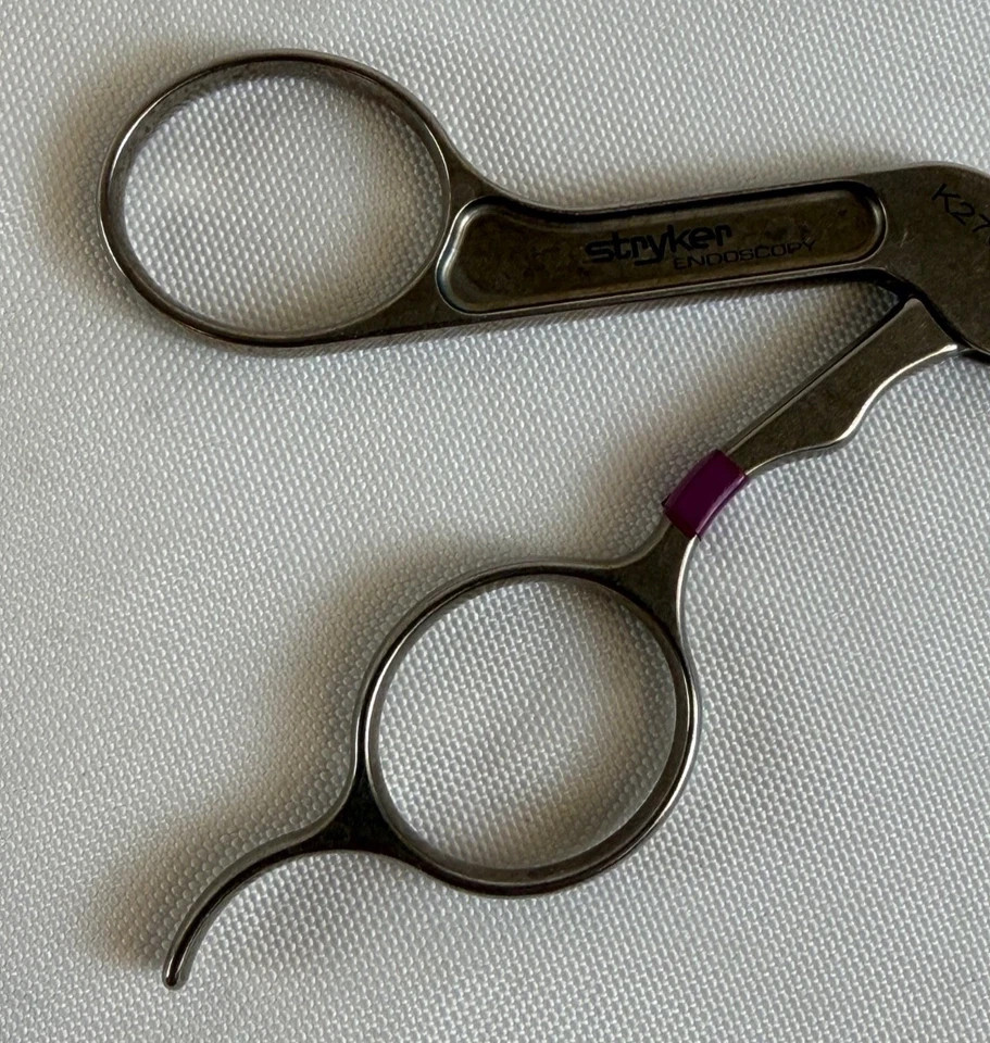Stryker 300-034-800 Conquest 3.4mm Straight Backbiter Arthroscopic Punch Forcep