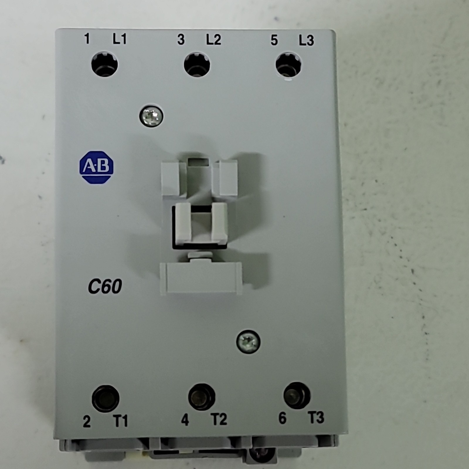 Allen-Bradley 100-C60D00 Bulletin 100 IEC Contactor 100A 3-Pole 120V Coil AC-3