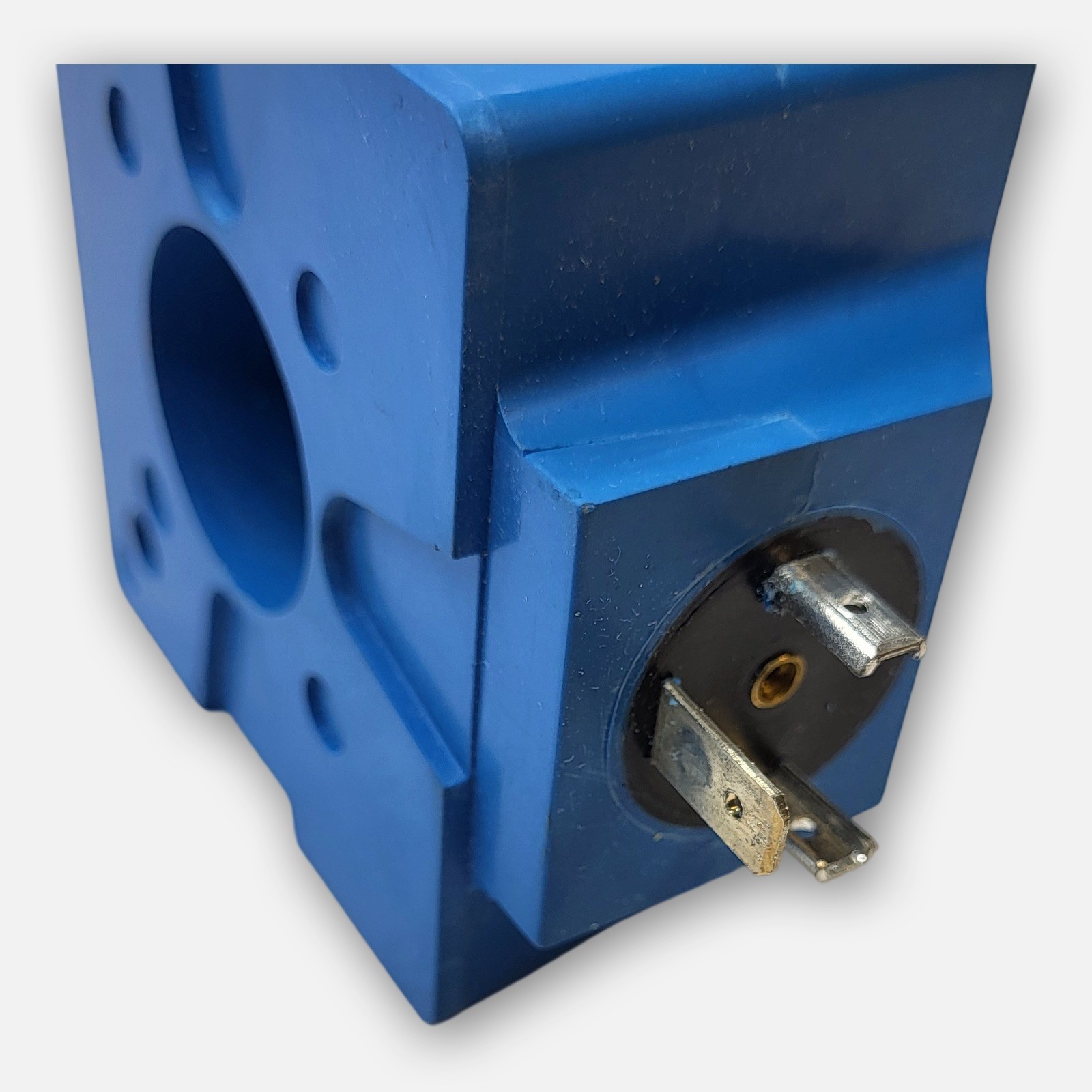 NEW VICKERS 879141 COIL 110-120V 50/60HZ .85/.69A