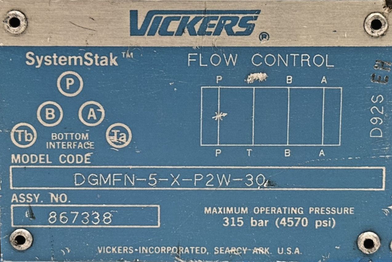 NEW EATON VICKERS DGMFN-5-X-P2W-30 FLOW CONTROL VALVE DGMFN5XP2W30