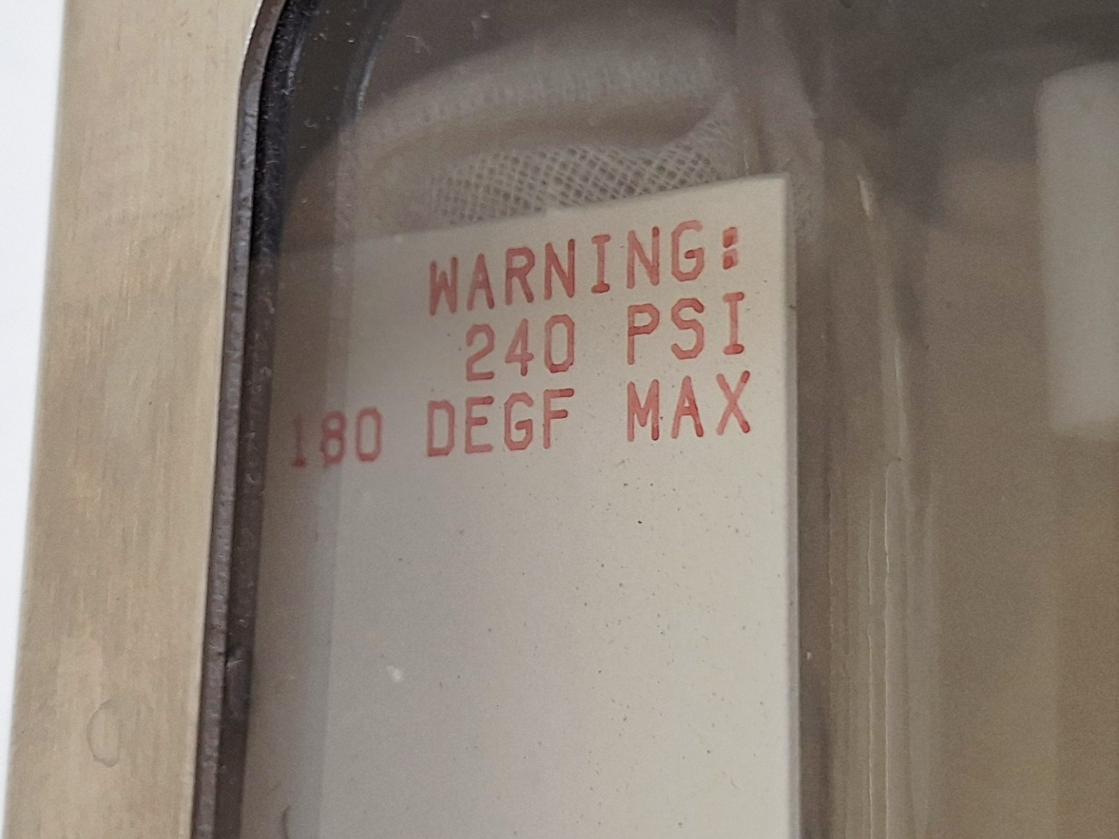 Wallace & Tiernan Pennwalt 5210B02212XXL Flow Meter 180F 240PSI