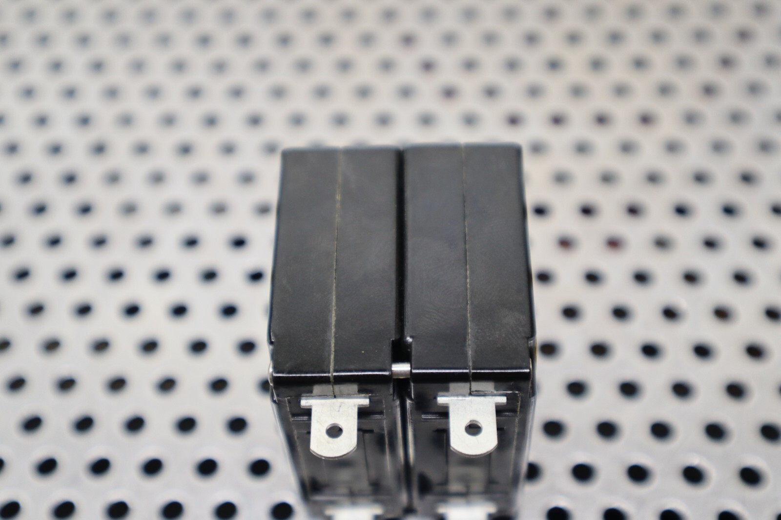 Airpax UPG11-1434-122 15A 18.8A Trip 250V 50/60Hz Circuit Breakers New Old Stock