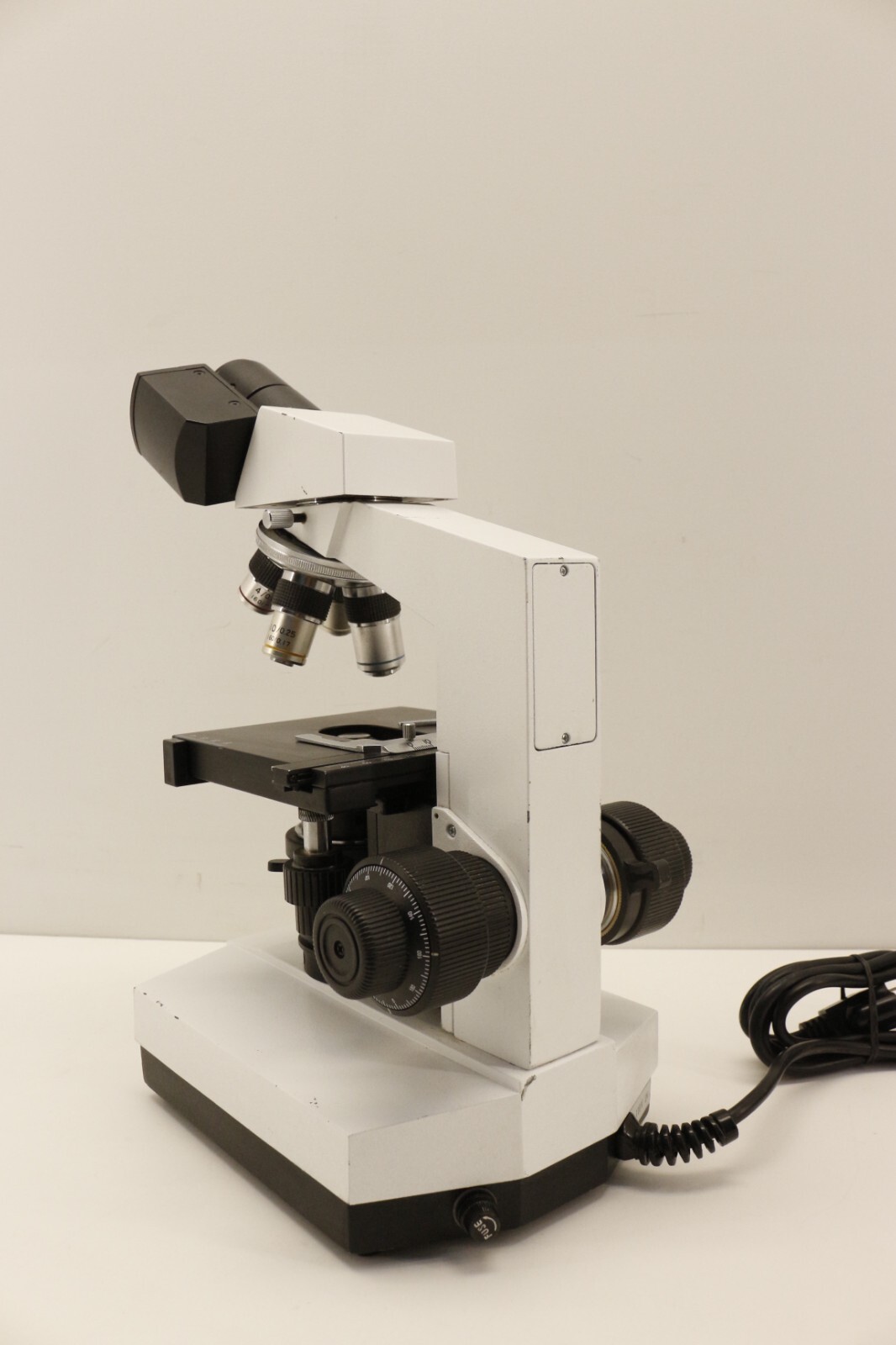 Unico G300 Binocular Microscope with 4 Objectives (4X/10X/40X/100X) #3