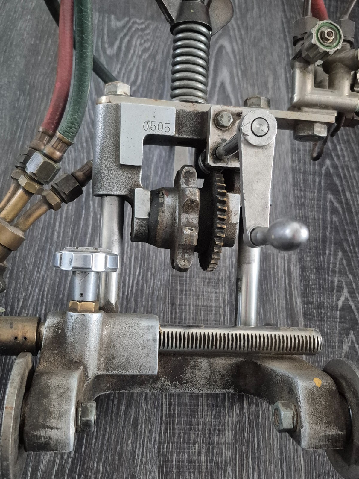 MANUAL PIPE CUTTING BEVELING MACHINE TRACK TORCH