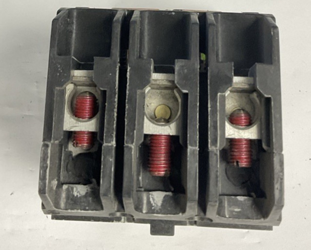 GE TEY340 CIRCUIT BREAKER 40A 480VAC 3POLE