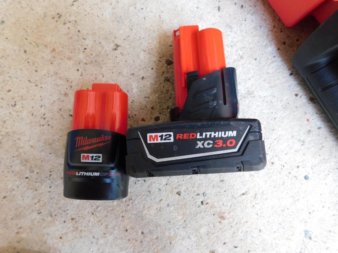 MILWAUKEE 2473-20 M12 PRESS TOOL WITH 3 JAWS 1/2″,3/4″, and 1″ PRESSING TOOL