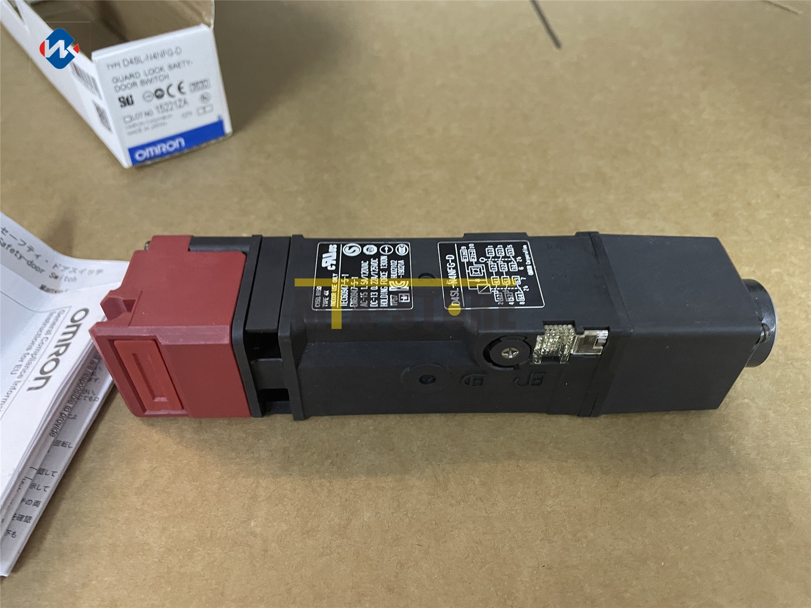 1PC Brand New Omron safety door switch D4SL-N4NFG-D