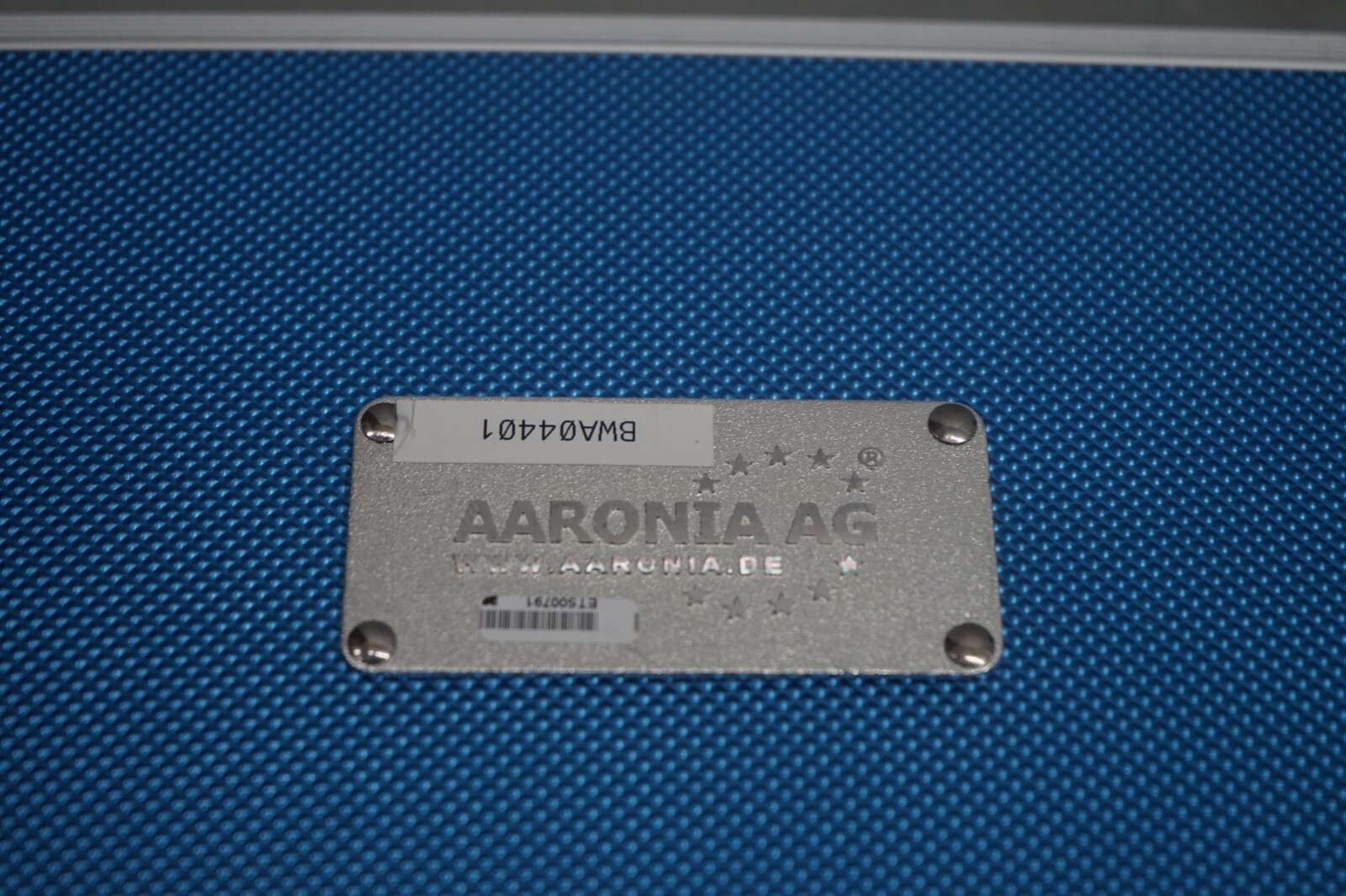 ^ Aaronia EMC Sniffer/Probe Set PBS1 DC – 9GHz & UBBV 2 40dB EMC Preamplifier