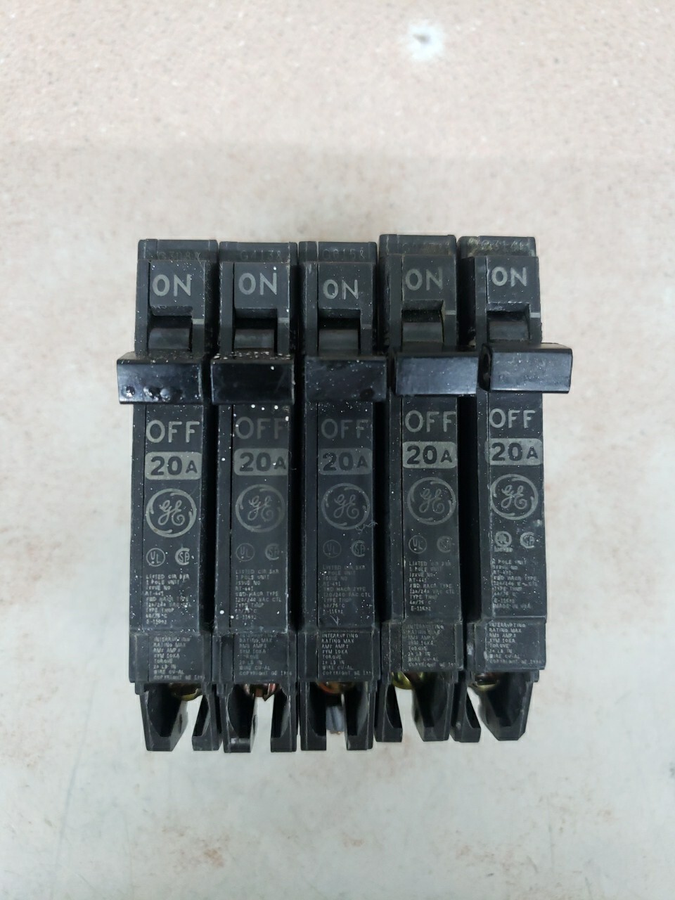 LOT OF 5 GE Thin Series Circuit Breaker 1-Pole 20-Amp THQP120