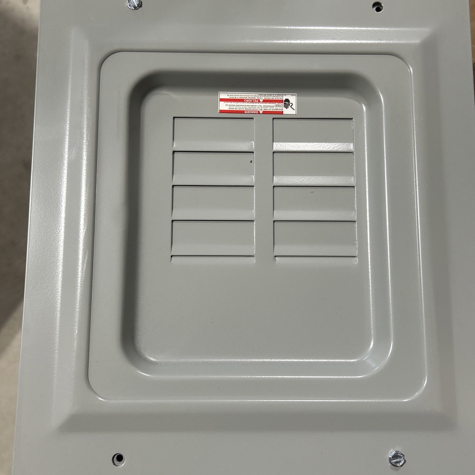 Eaton BR816L125FP Main Lug Load Center 125A 8-Spaces 16-Circuits