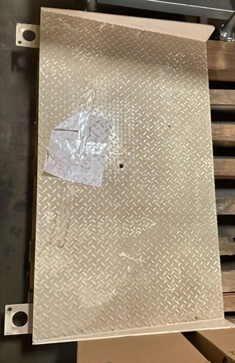 4 inch rise ramp. 48 x 28 1/2 Interior ramp area.