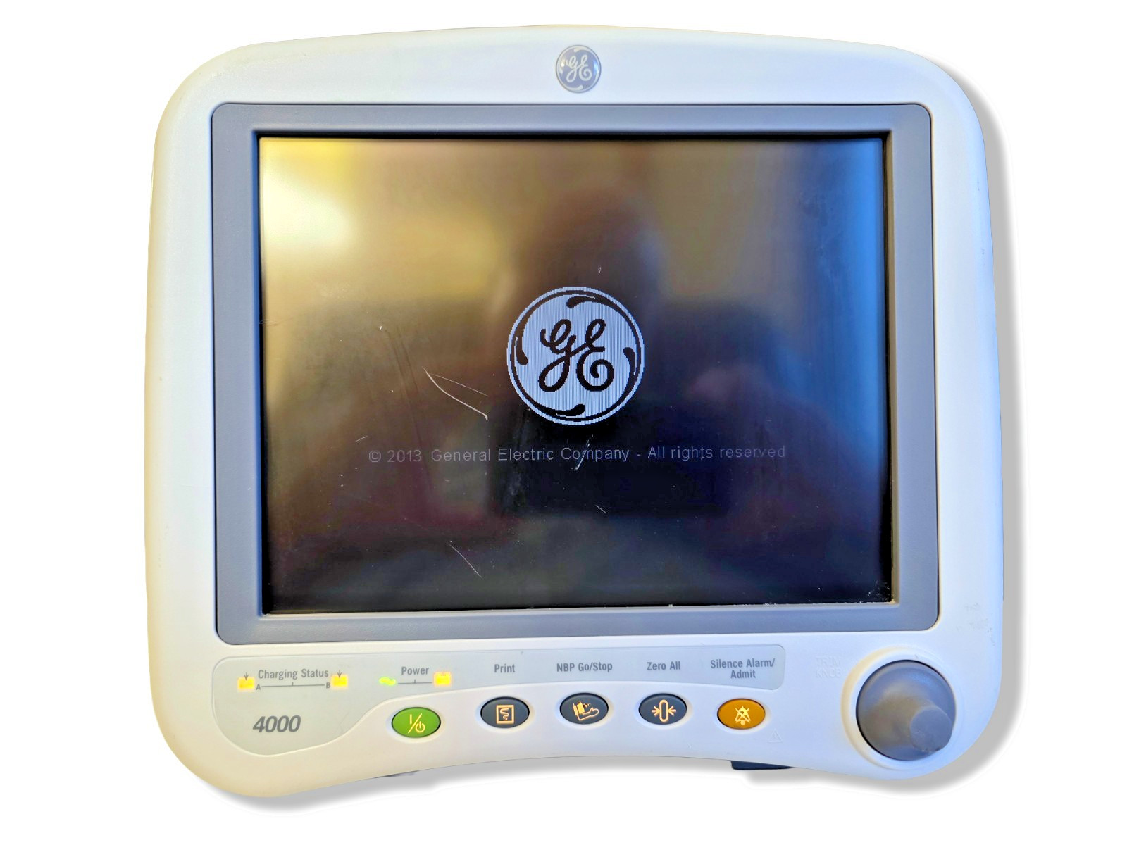 GE Dash 4000 Patient Monitor Vital Signs Hospital Display Powers On w/ Cord