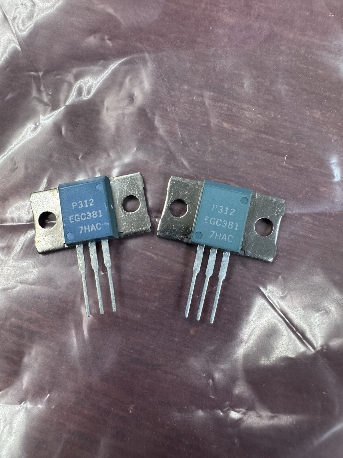 2pcs ECG381 PNP 150V 7A Transistor Equivalent to 2SB617 2SB616 2SB618 SK3934