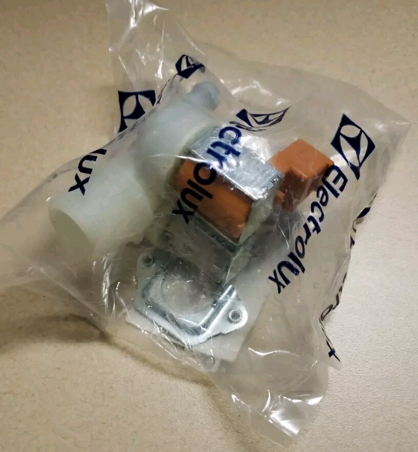 Electrolux Professional Water Solenoid Valve; 2 Vie/180 5/L Min 0C5517 – Free