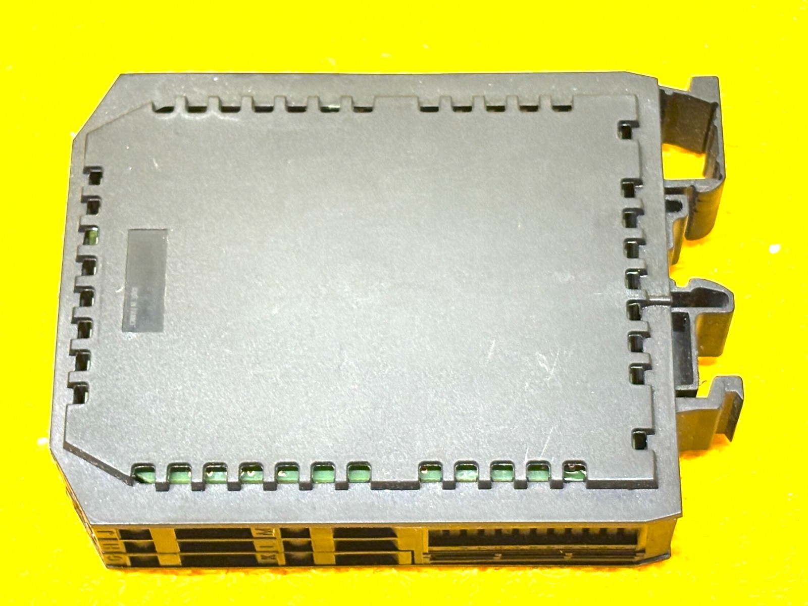 ENTRELEC CAIS-E I/V 24VDC SIGNAL CONVERTER (NEW IN BOX)