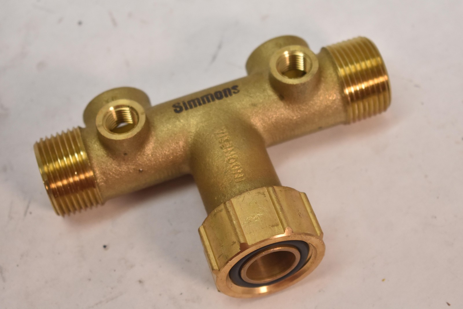 Simmons 7250LF Brass Hose Manifold Tee Pipe Fitting Made In Indonesia Lead Free