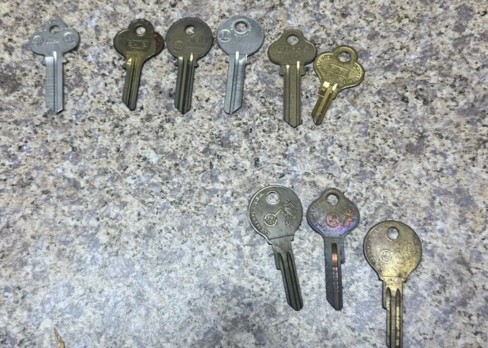 Lot 135 Key Blanks 3 lb Many Patterns See Details Ilco Master National Schlage