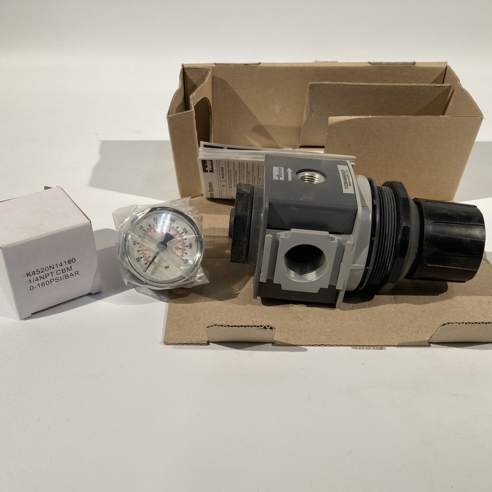 Parker P33RA96BNGP Pneumatic Regulator NPT 3/4″ 125 psig, 8 bar, 0.8 MPa