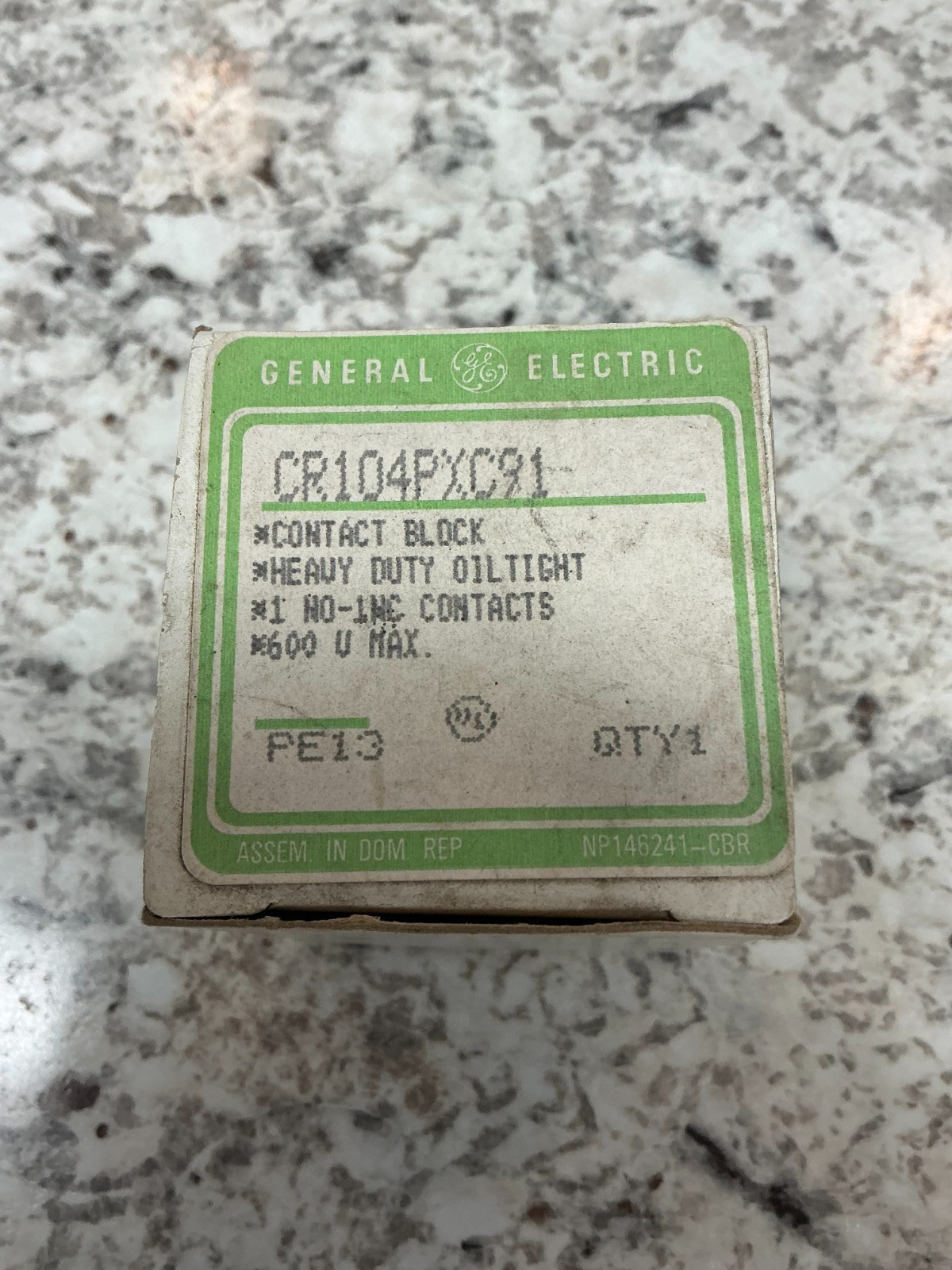 *FREE SHIP* GENERAL ELECTRIC HEAVY DUTY OILTIGHT CONTACT BLACK P/N: CR104PXC91
