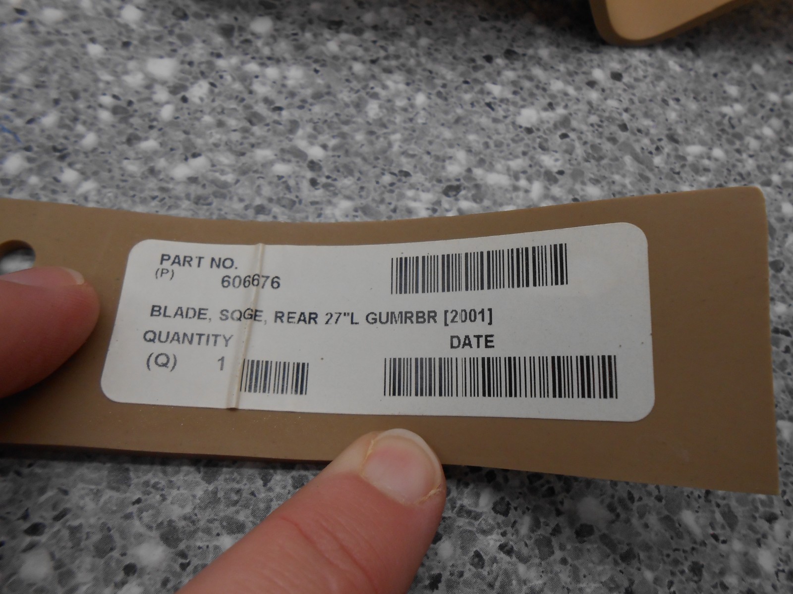 Tennant 606676 Blade Squeegee Rear, 27.00L Gum