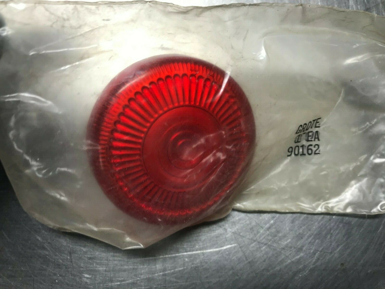 90162 Genuine GROTE RED Clearance Marker LENS 2.5″ Surface Mount