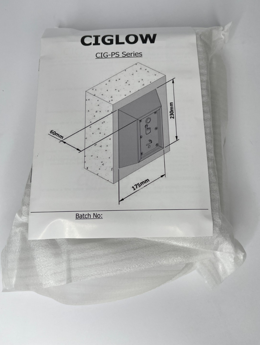 CIGLOW CIG-PS-CT STAINLESS STEEL WALL MOUNTED FLAMELESS LIGHTER 110V 50-60 Hz