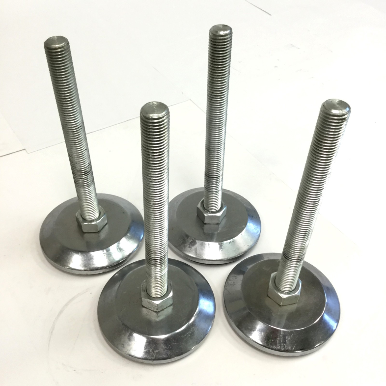 Lot of 4 Steel Machine Mounting Feet M24 x 3 Thread, Ø5.5″ Base Dia, 11.5″ Tall