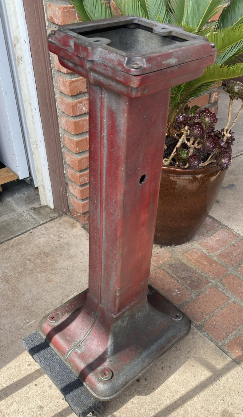 VINTAGE! BALDOR CAST IRON PEDESTAL GRINDER & BUFFER STAND FOR 6», 7», 8»