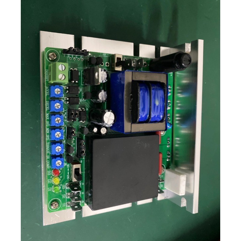 1PCS 115/230DR10AL-04 positioner governor LKDR22010A 30kg positioner controller