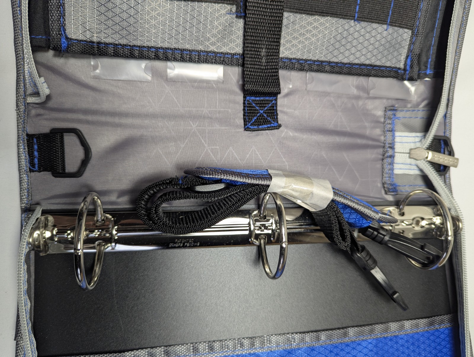 FIVE STAR Zipper Binder Blue & Black 2″ W/ Carrying Strap 2016 NEW College Work