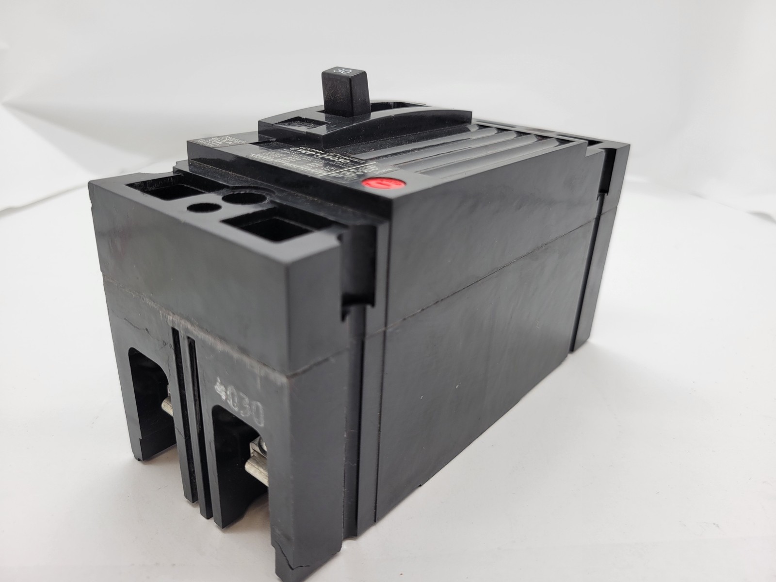 General Electric TED124030 Bolt-On Circuit Breaker 30A 2P 480V 14KA TED Black