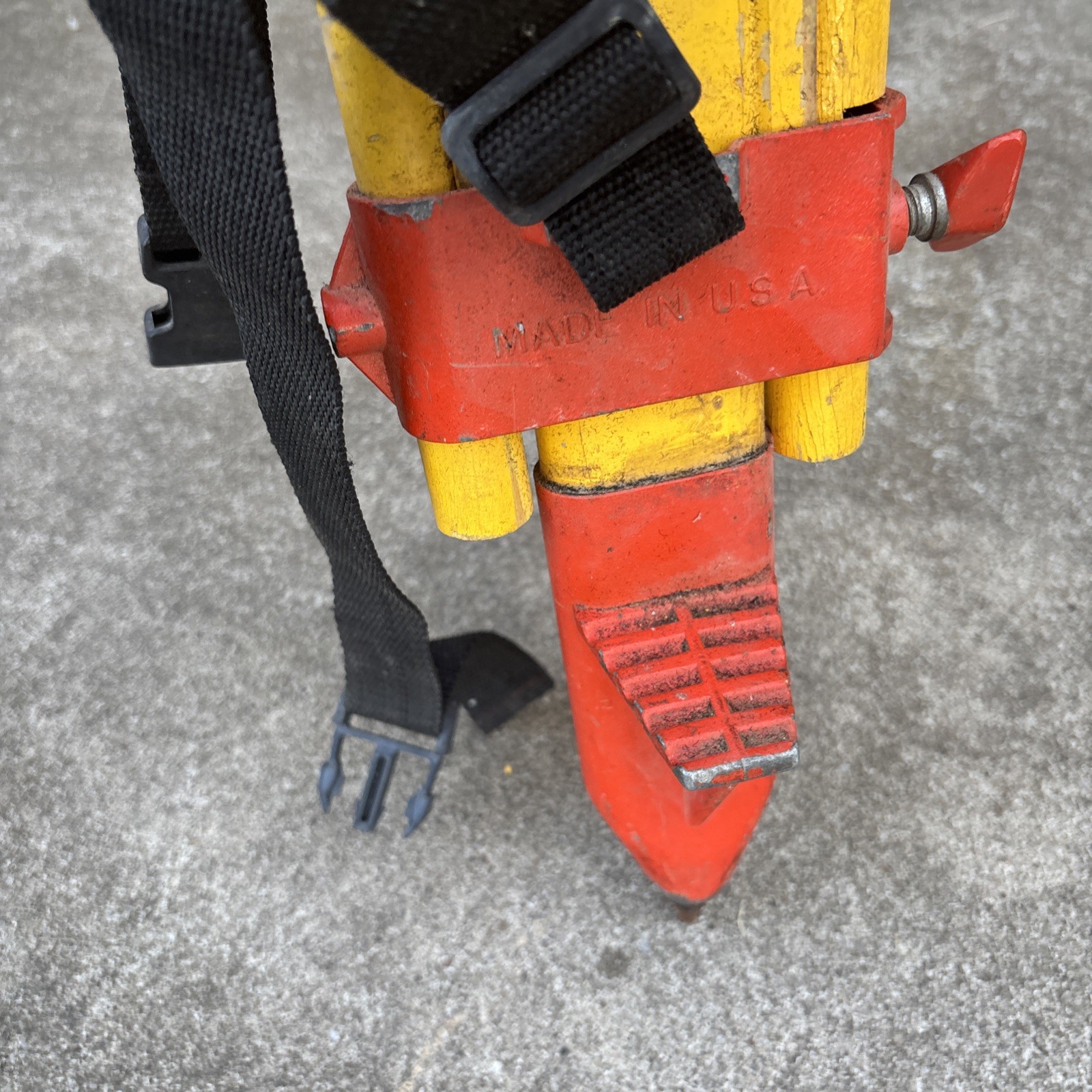 Sokkia Hardwood surveying Tripod w/Metal Hardware.