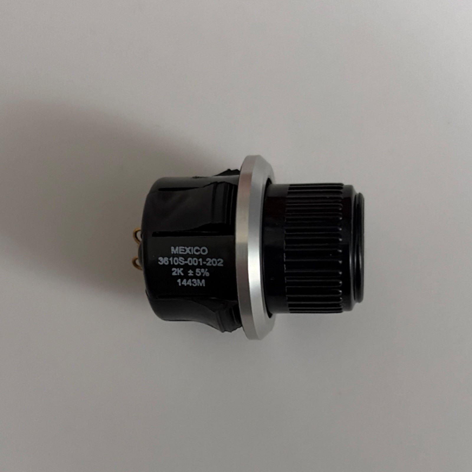 BOURNS 3610S-001-202 1443M Potentiometer 2K Ω ±5% Mexico