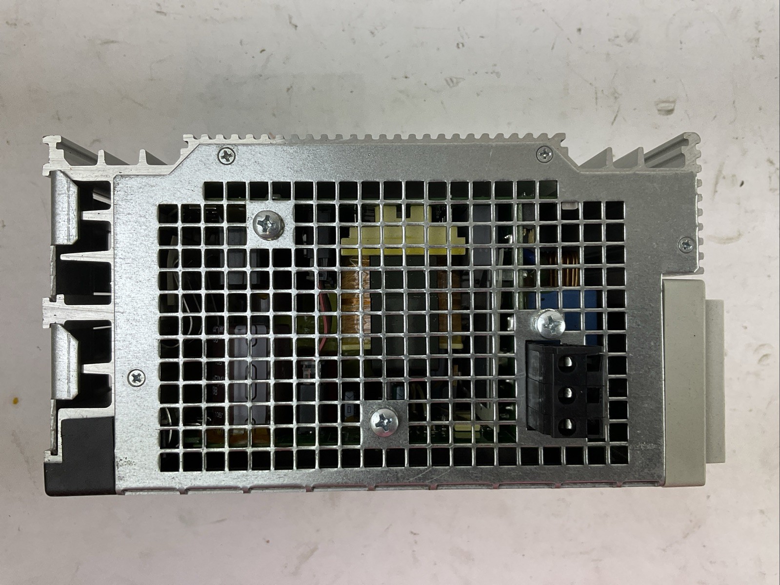 WAGO 787-834 EPSITRON PRO POWER SUPPLY OUT 24VDC 20A IN 110-240VAC 5.1-2.3A