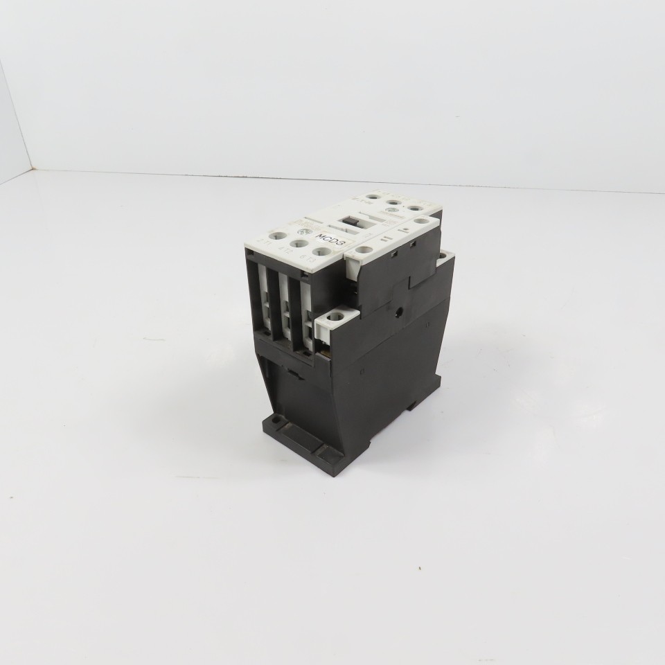 Eaton DILM25-01 XTCE025C01 3PH 20HP Contactor 110V Coil 40A 600V Max