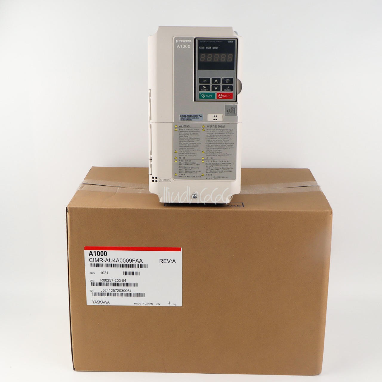 1PC NEW YASKAWA A1000 AC Drive CIMR-AU4A0009FAA Frequency converter