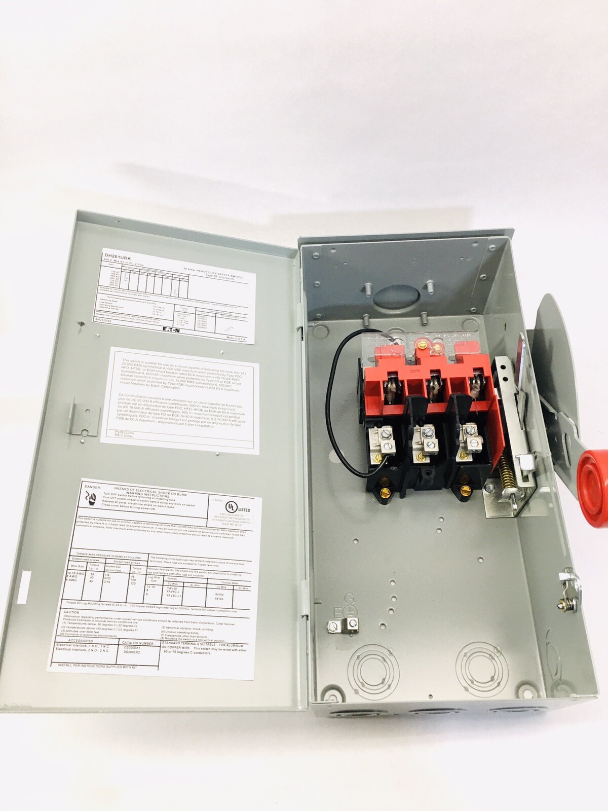 EATON ELECTRIC BOX DH261URK 30AMPS – 600V MAX AC OR DC, 2 POLE