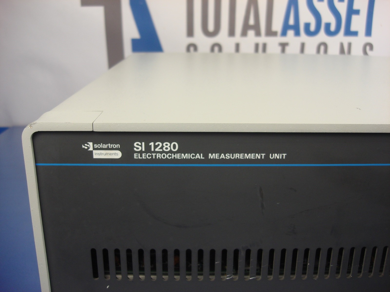 Solartron Instruments SI 1280A Electrochemical Measurement Unit