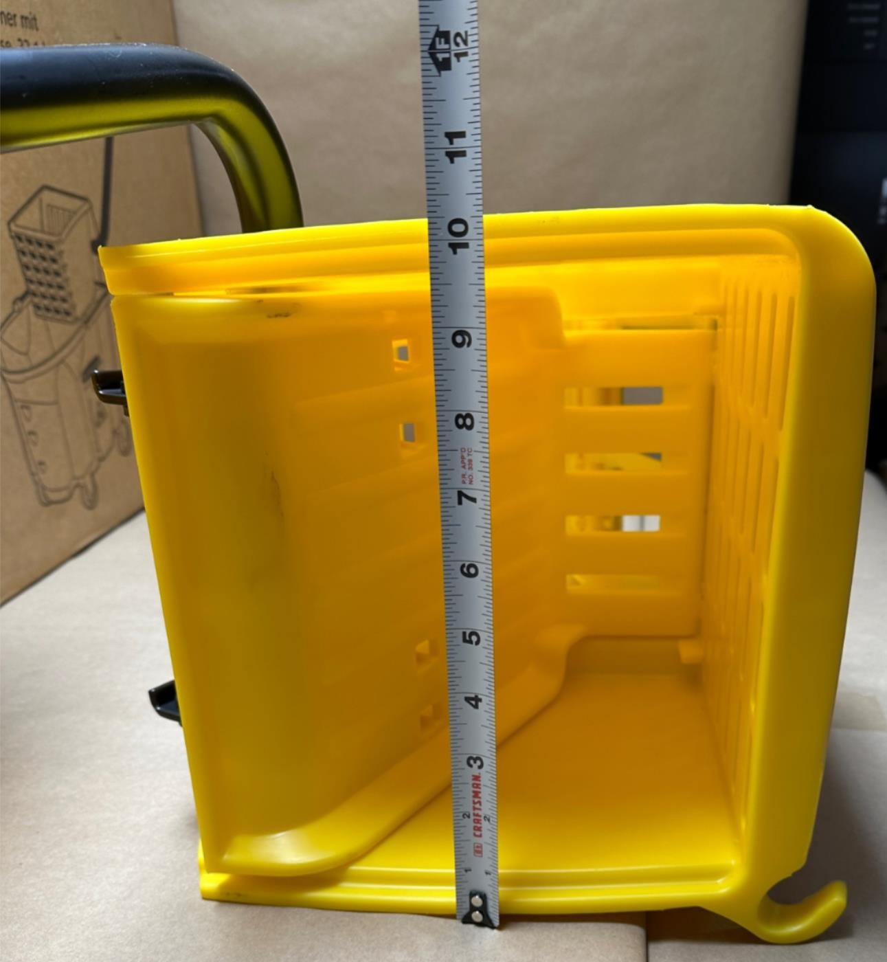 Rubbermaid Wave Brake 35 Qt Yellow Combo Mop Bucket and Wringer FG758088YEL