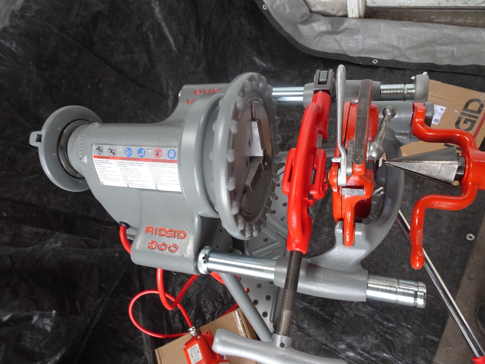 RIDGID 41855, Complete Ridgid 300 Pipe Threading Machine, Refurbished!