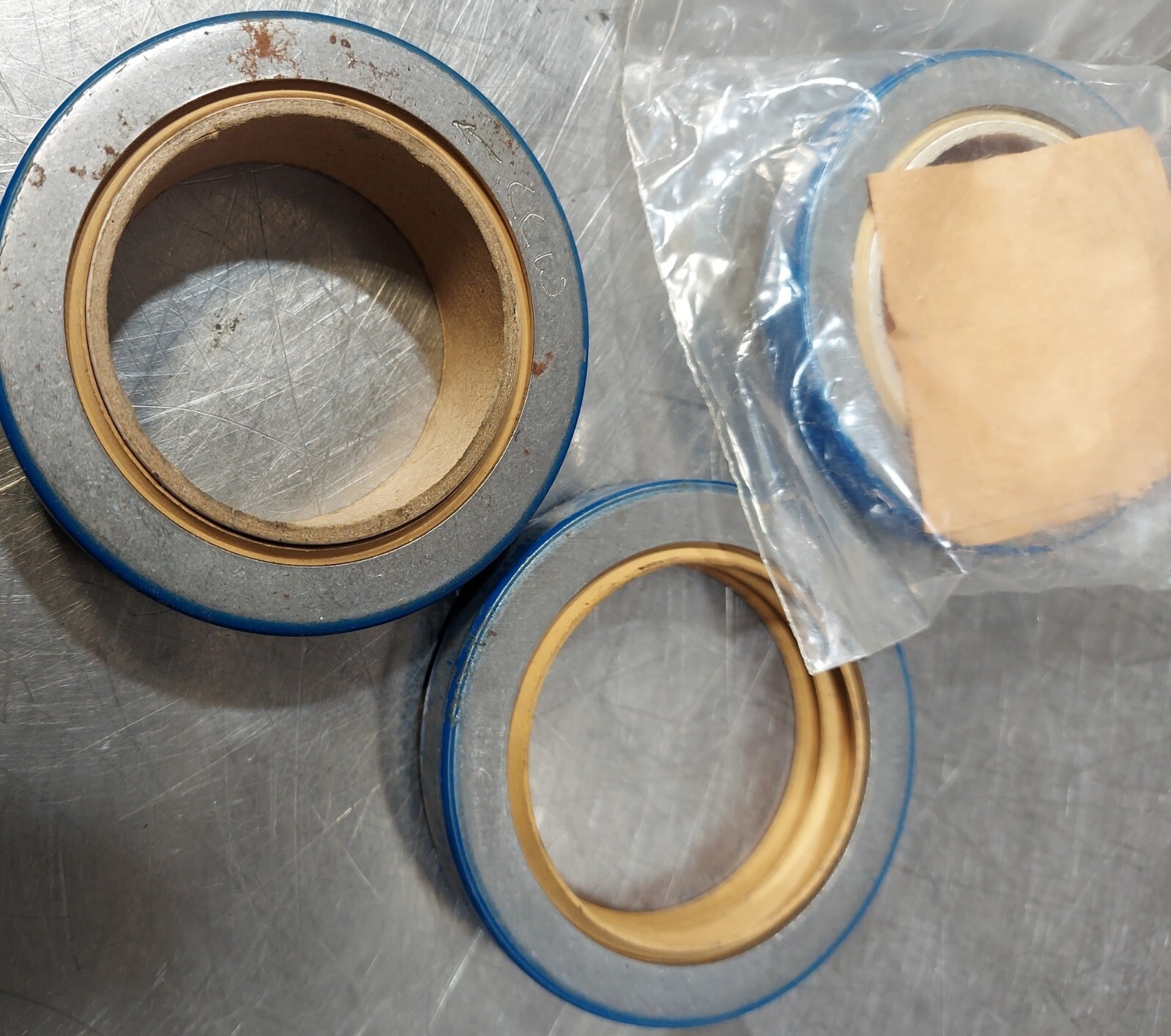 ROOTS DRESSER Rotary Lobe Blower Repair Kit -Parts as Shown in Pics