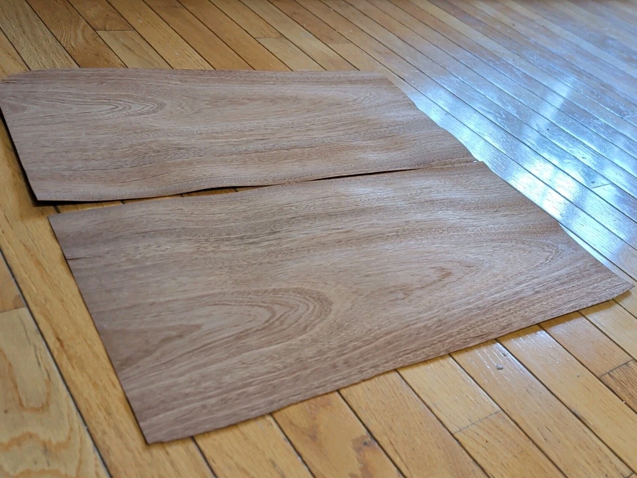 Sapele mahogany wood veneer 2 pieces 10 1/2″ x 21″ each 1/42″ raw buckled