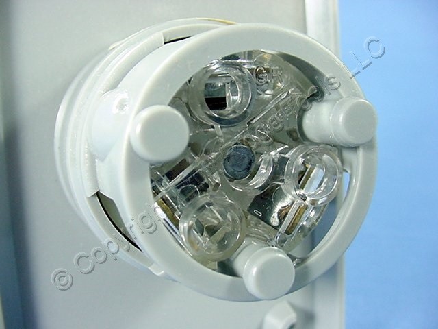 Leviton 15679-CWP Nema 6-15R Flanged Outlet Weather Resistant Cover 15A 250V