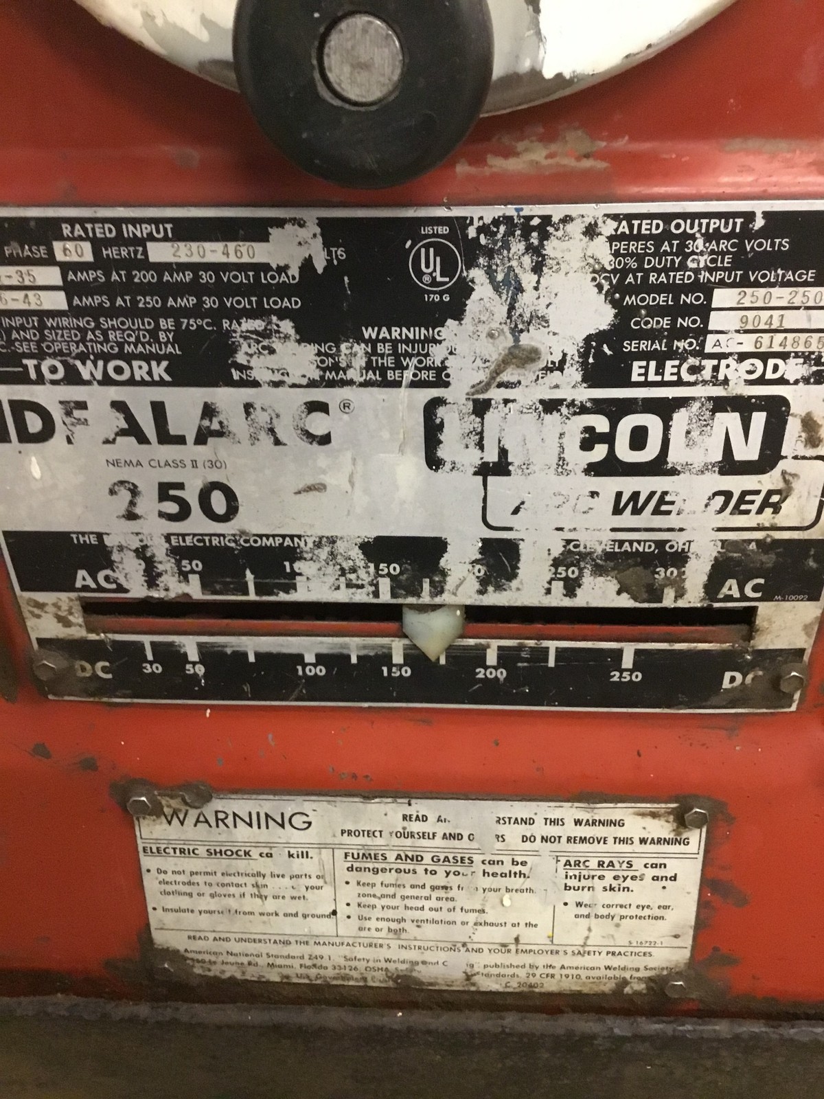 Lincoln Electric 250-250 IDEALARC 250 Arc Welder 230V/460V 30A NEMA 14-60P Plug