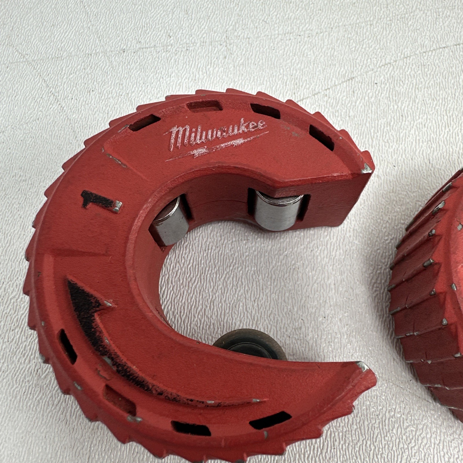 Milwaukee Close Quarters Tubing Cutter Set 3/4″, 1″ Lot Of 2
