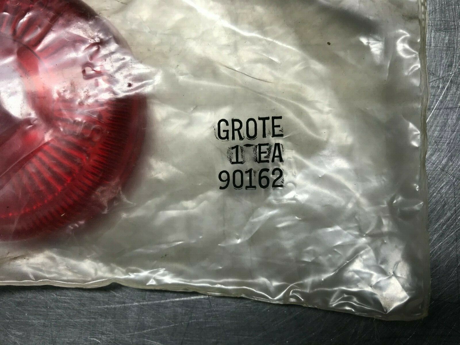 90162 Genuine GROTE RED Clearance Marker LENS 2.5″ Surface Mount