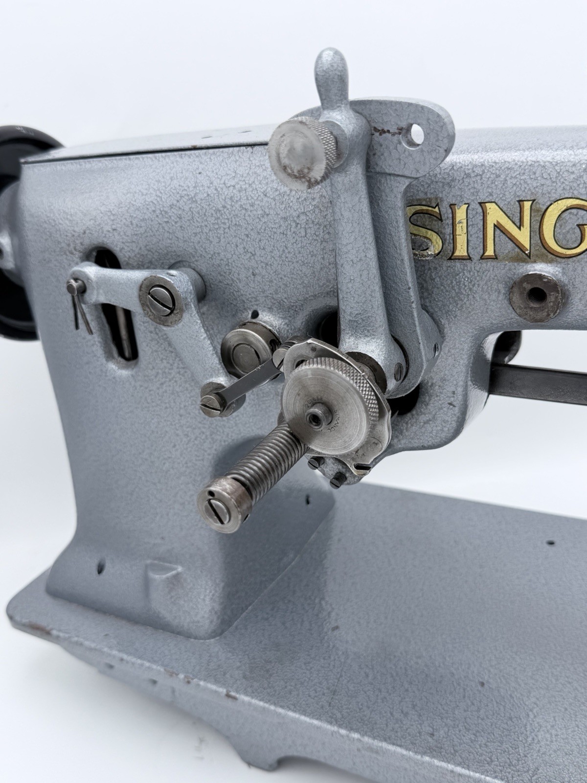 Vintage Singer 107w102 Irish Embroidery Machine Black | Motor + Table Stand
