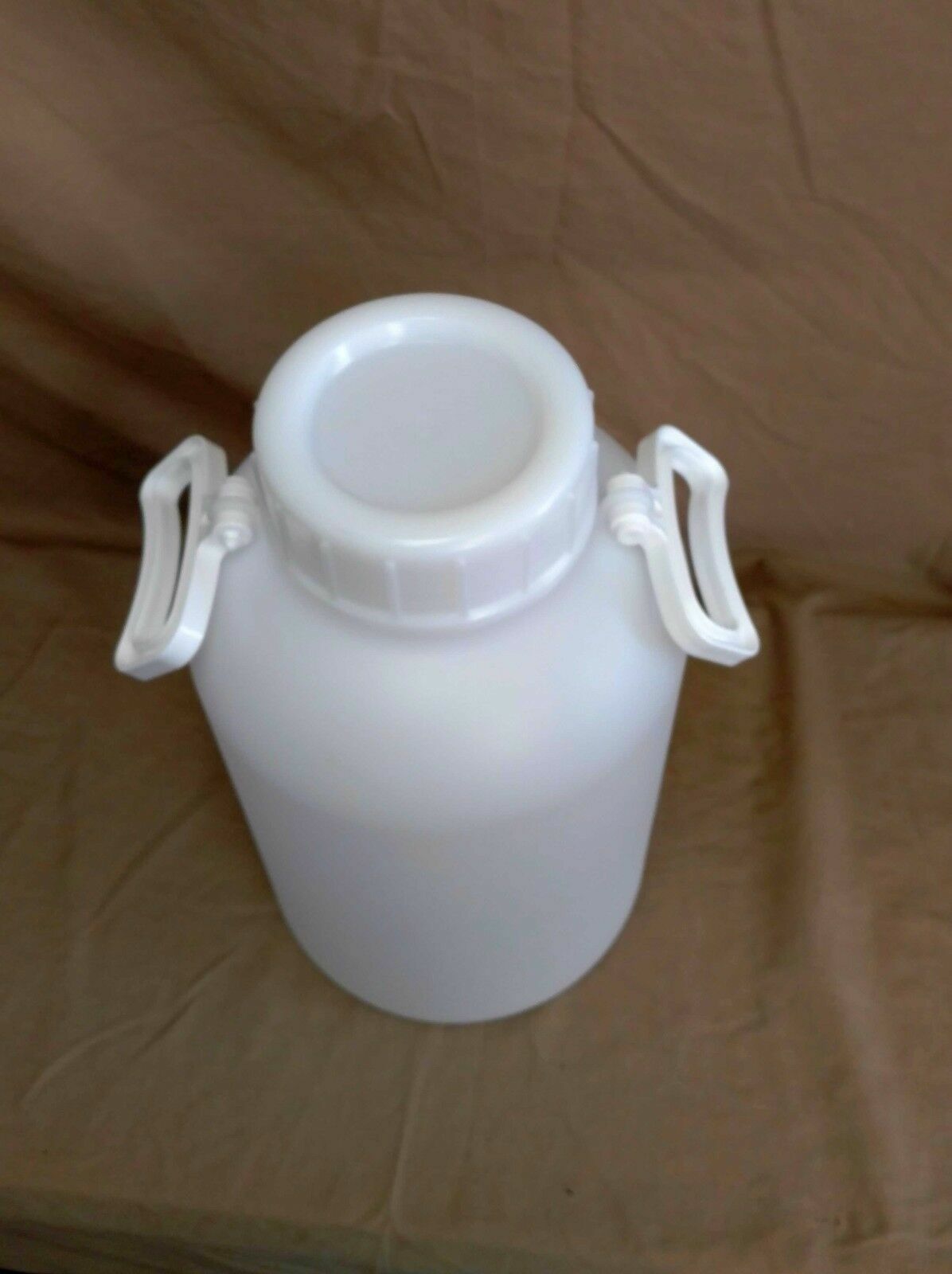 Small 10 Liter (2.6 Gallon) Thick Plastic Bottle With Handles, New! KM-340 (One)