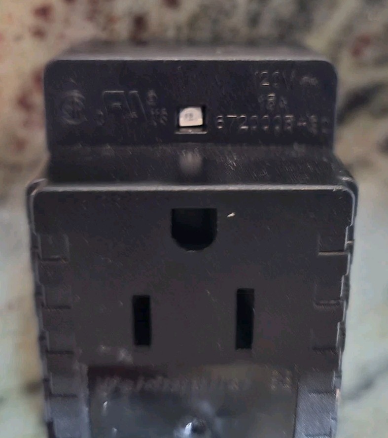 Weidmuller 6720005430 15A 120V Din-rail mount duplex receptacle w/LED indcatr