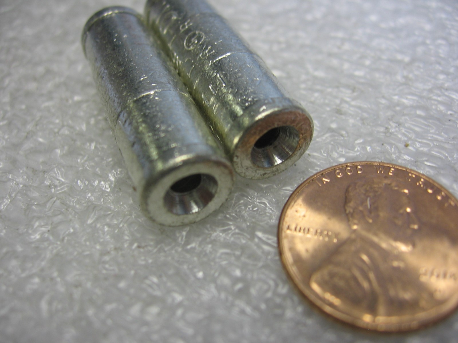 2) Thomas & Betts 251-30485-1030 Cast Copper Reducing Splice #4 AWG – #10 AWG